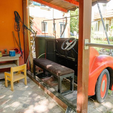 The Upholstery Tinyhouse Deluxe Eco Chalet Kreativ Citynah Chemnitz Luaran gambar