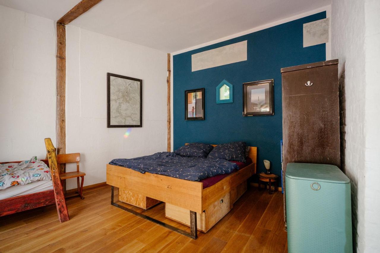 The Upholstery Tinyhouse Deluxe Eco Chalet Kreativ Citynah Chemnitz Luaran gambar