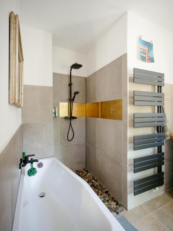 The Upholstery Tinyhouse Deluxe Eco Chalet Kreativ Citynah Chemnitz Luaran gambar