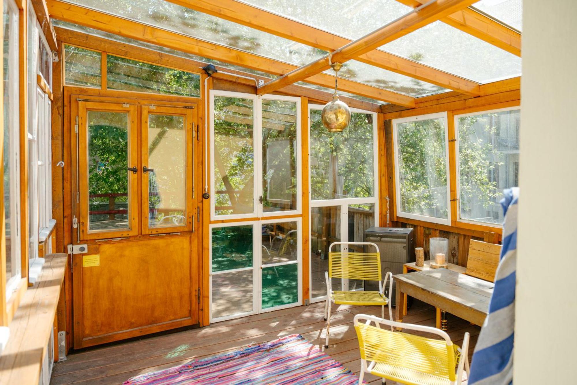 The Upholstery Tinyhouse Deluxe Eco Chalet Kreativ Citynah Chemnitz Luaran gambar