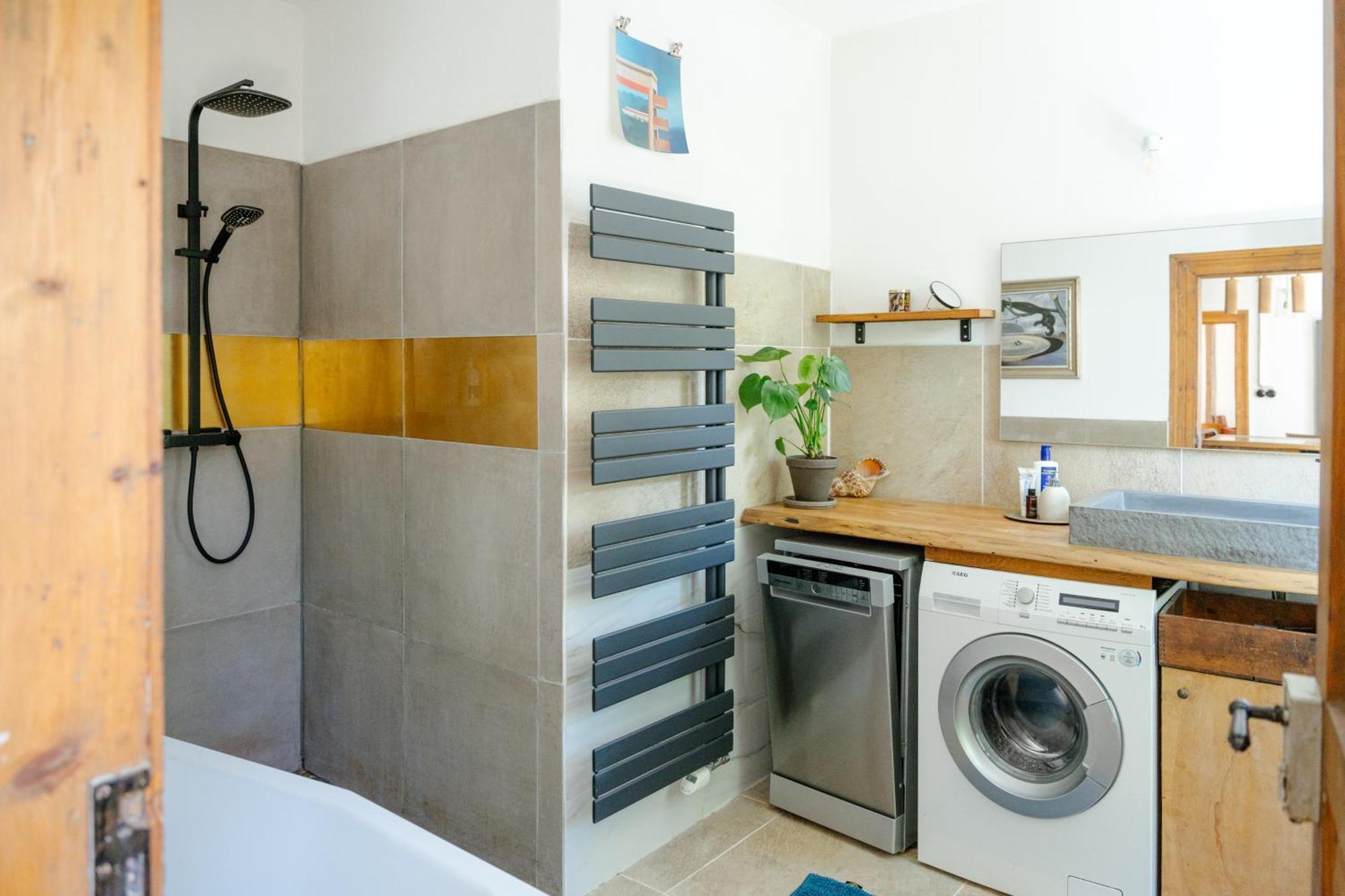 The Upholstery Tinyhouse Deluxe Eco Chalet Kreativ Citynah Chemnitz Luaran gambar