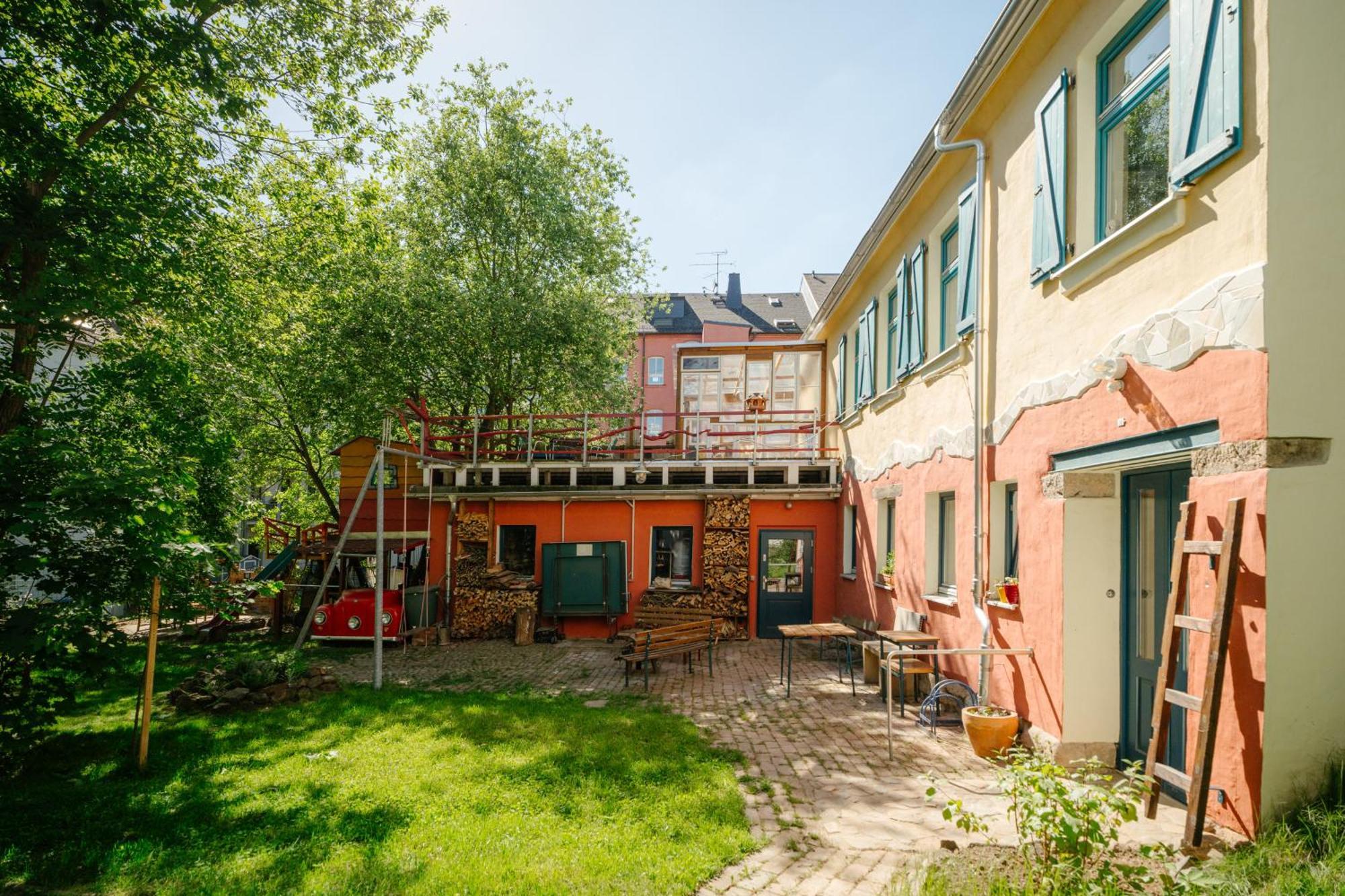 The Upholstery Tinyhouse Deluxe Eco Chalet Kreativ Citynah Chemnitz Luaran gambar